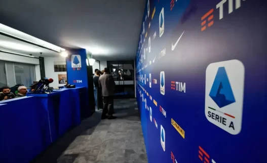 Serie A: Como multato per ritardi contro il Napoli