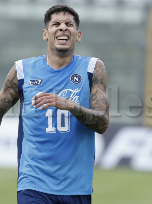Napoli, infortunio per Olivera: lesione lieve all'inguine