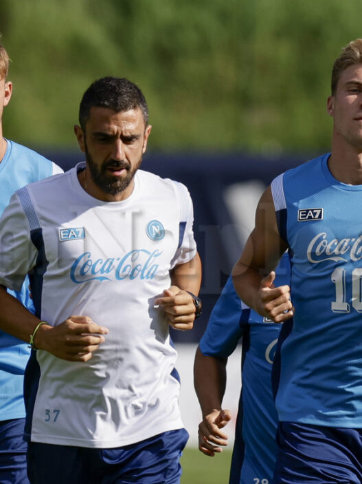 Napoli, Allegri valuta staffetta Hojlund-Lucca per il tour de force