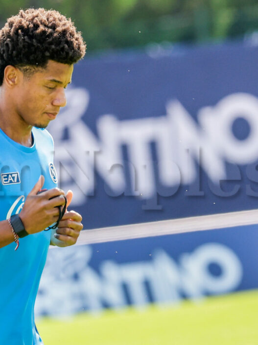Napoli, David Neres: lesione di basso grado alla coscia destra