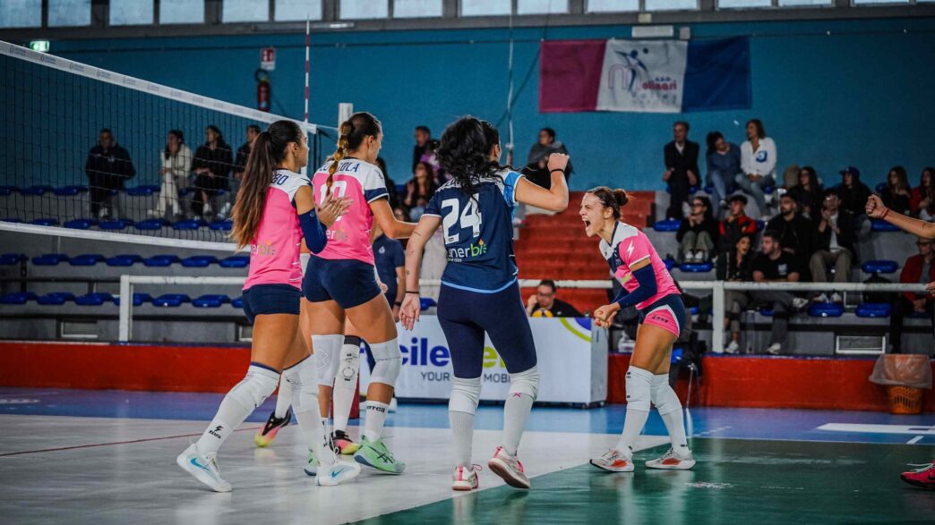 Volley Serie B2: FacileRent Molinari Napoli vince 3-0 all'esordio casalingo contro Trani