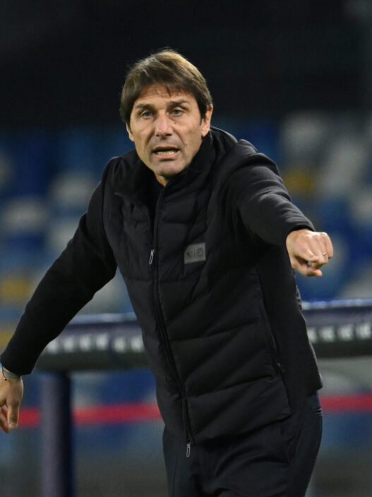 Conte smentisce trattative: "Nessun accordo con Juventus o Manchester United"