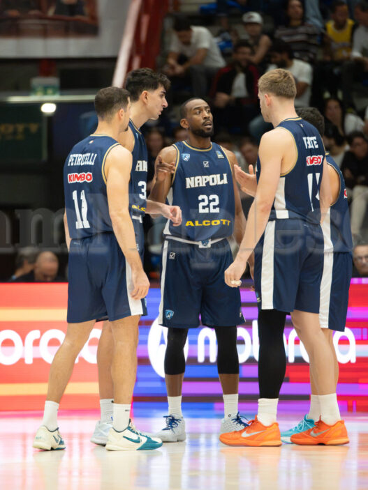 Neptunas Klaipeda-Napoli Basket: la cronaca live