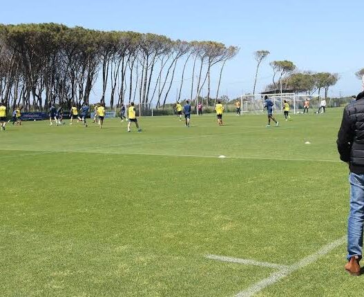 Sorpresa De Laurentiis a Castel Volturno: incontro con Allegri
