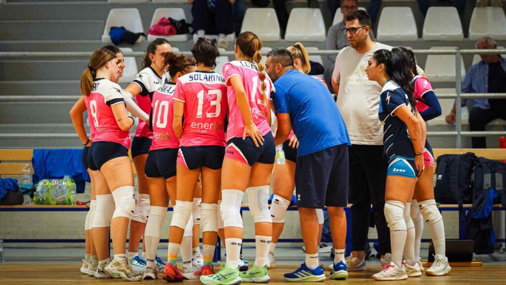 Serie B2 Volley: FacileRent Molinari Napoli debutta in casa contro Trani