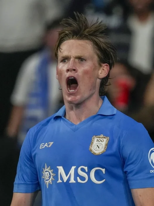 McTominay, l'esempio per il Napoli: segnare tre volte per vincere