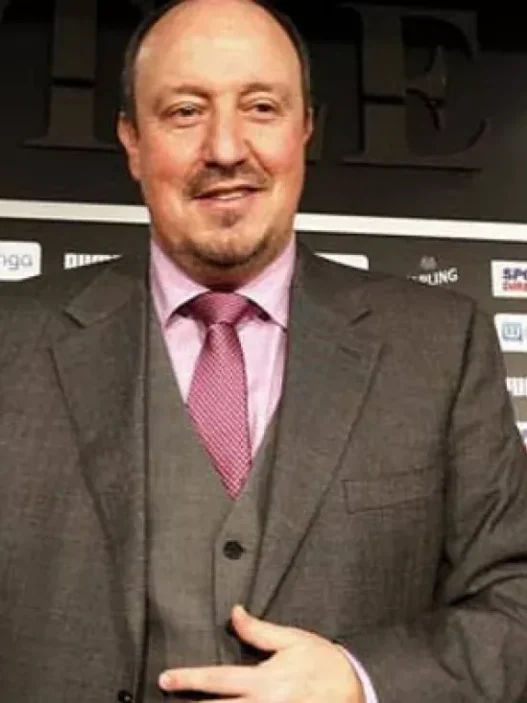 Benitez: "Sorprendente l'Inter, clamoroso il ko della Roma"