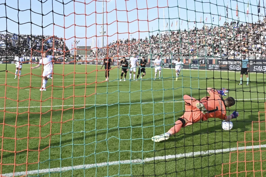 De Bruyne, terzo rigore sbagliato in carriera: l'ultimo nel 2020