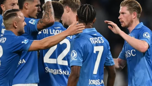 Napoli, mercato: De Bruyne, Neres, Anguissa, Lang e Badiashile