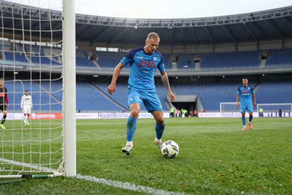 Hojlund, Napoli: due gol e preoccupazioni per l'attacco
