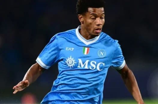Napoli-Frosinone: Allegri conferma difesa a quattro, Neres e Lang con De Bruyne