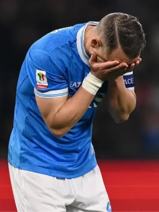 Lobotka, sollievo per il Napoli: lesione alla caviglia, ma senza fratture