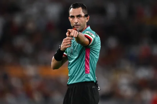 Arbitro Colombo-Allegri: "Vedrai cosa scrivo". L'allenatore la interpreta come minaccia