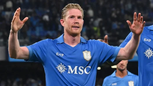 Benitez: "La Champions è terra di De Bruyne, ha la personalità per uscirne"