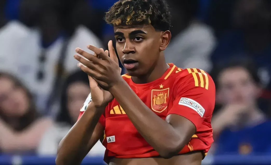 Pallone d'Oro: Yamal supera Kane, Kvaratskhelia e Mbappé lontani