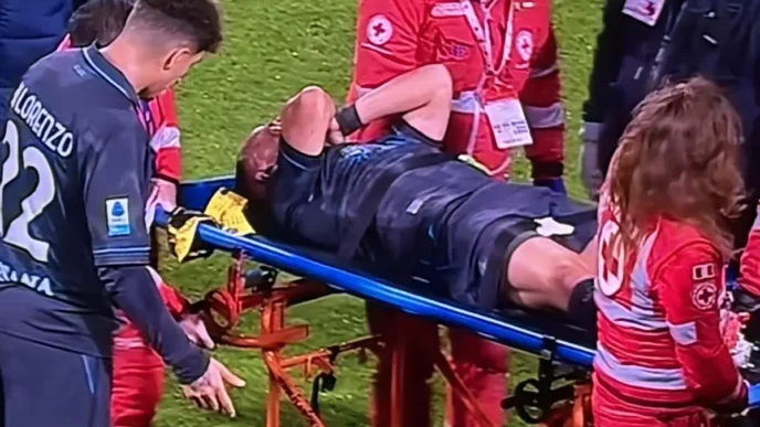 Napoli, Lobotka: trauma alla caviglia sinistra. Tempi di recupero incerti