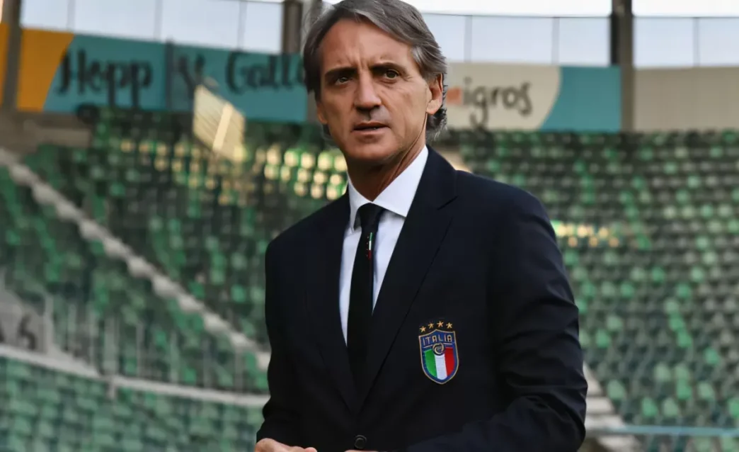 Napoli, un rimpianto Mancini? "Attendere una chiamata da De Laurentiis"