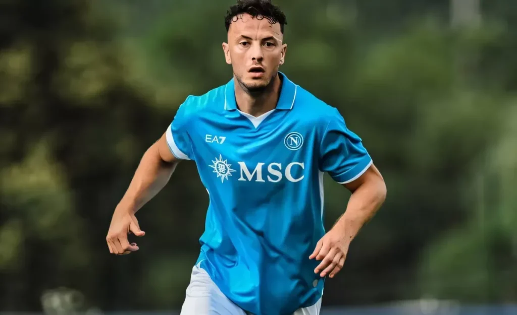 Rrahmani assente per influenza, difesa inedita per il Napoli