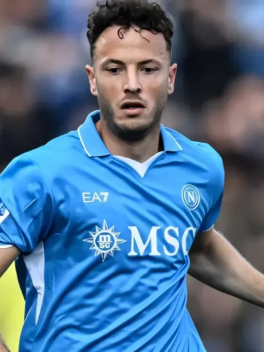 Napoli-Frosinone, moviola RAI: "Rigorino per gli azzurri. Rrahmani poteva essere espulso"