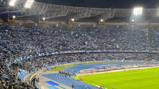 Napoli-Frosinone: cancelli aperti alle 18:15, il club invita i tifosi all'anticipo