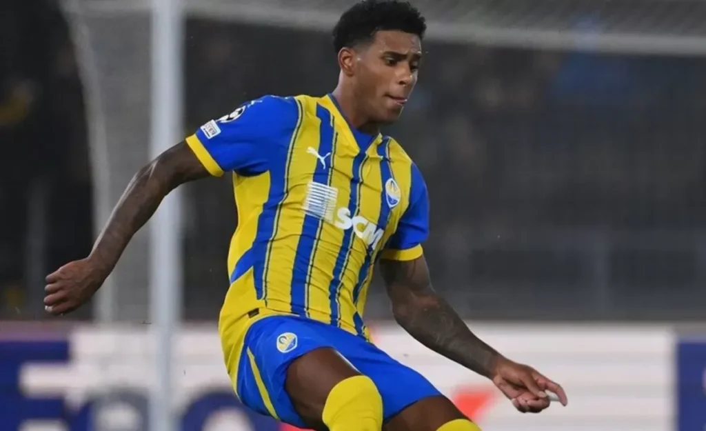 Napoli su Vinicius Tobias: il terzino duttile dello Shakhtar Donetsk